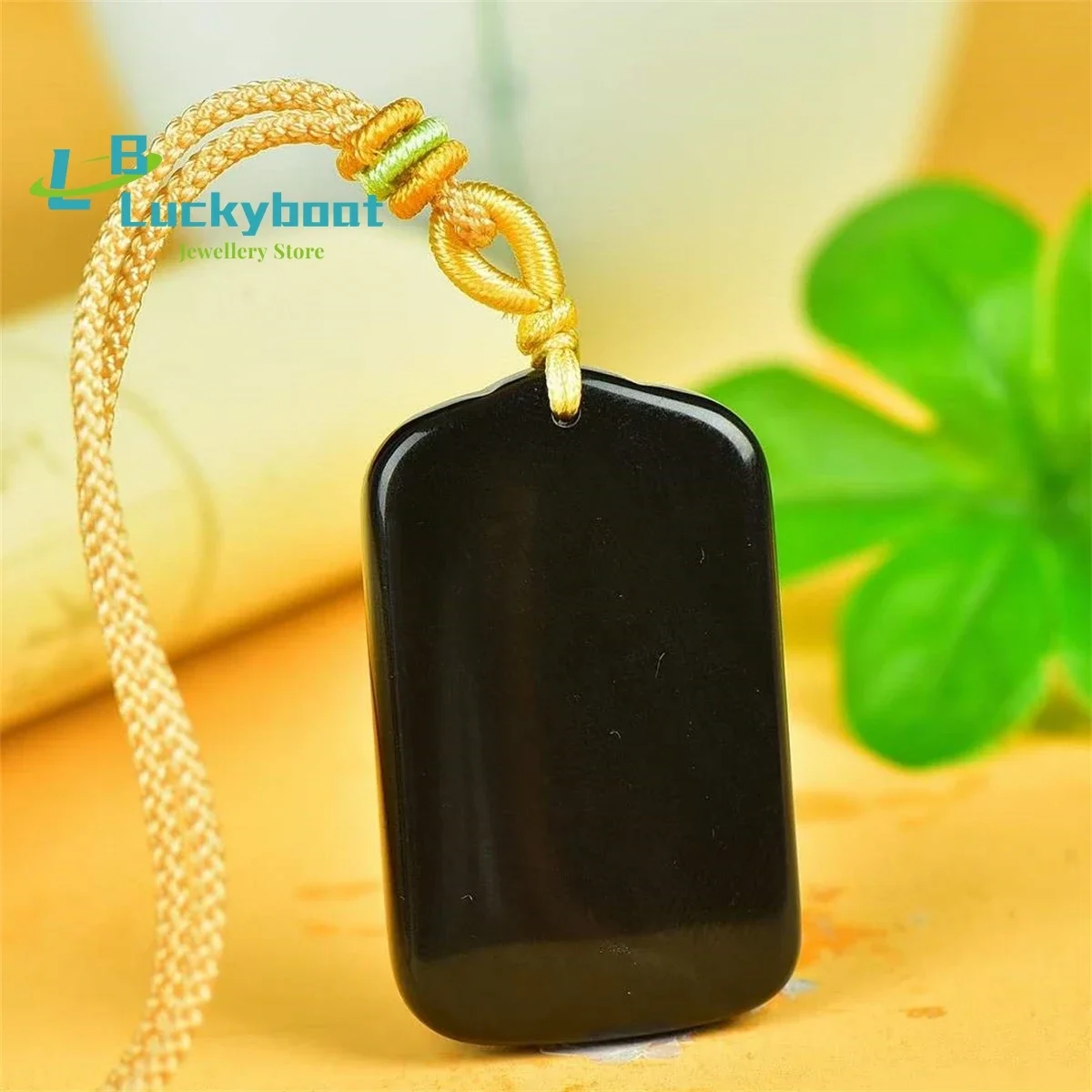 Natural Gold Silk Jade Black W - Vintage Fashion Ornaments recension och pris