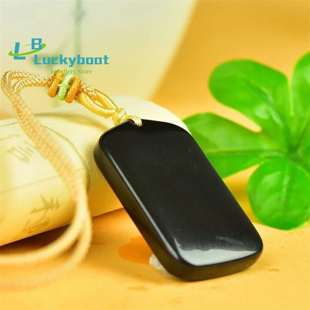 Natural Gold Silk Jade Black W - Vintage Fashion Ornaments recension och pris