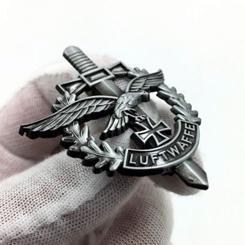 German Prussian Eagle Metal Br - Vintage Fashion Ornaments recension och pris