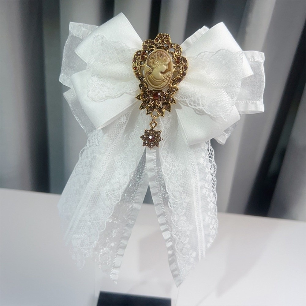 Alloy Lace Ribbon Bow Tie Ench - Vintage Fashion Girl recension och pris