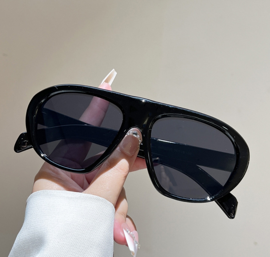 New Oversized Pilot Sunglasses - Vintage Fashion Girl recension och pris